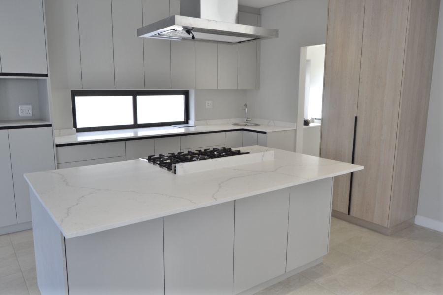 To Let 4 Bedroom Property for Rent in Croydon Gardens Estate Western Cape